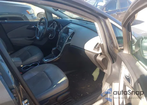 2013 Buick Verano из США, поврежденный, VIN 1G4PP5SK2D4223298